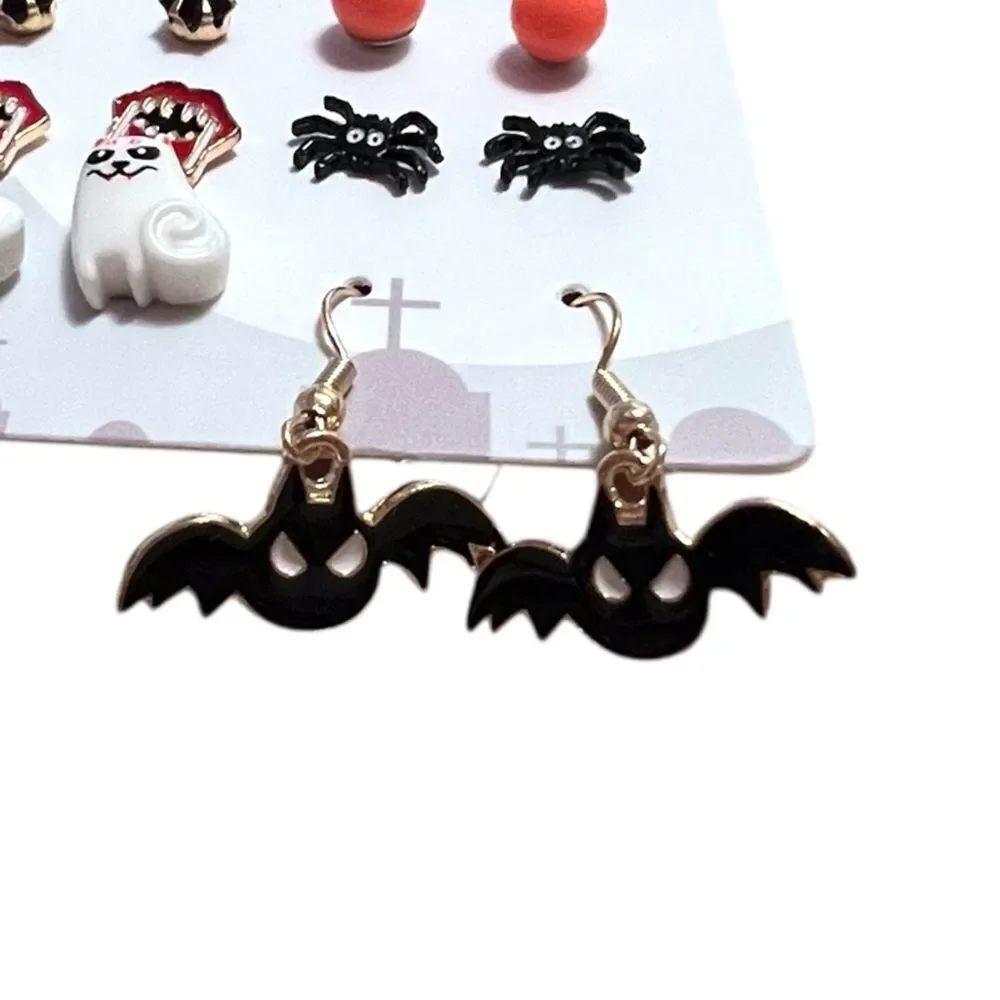 ⭐️3/$25⭐️ Halloween Themed 6 Pairs Of Earrings Set